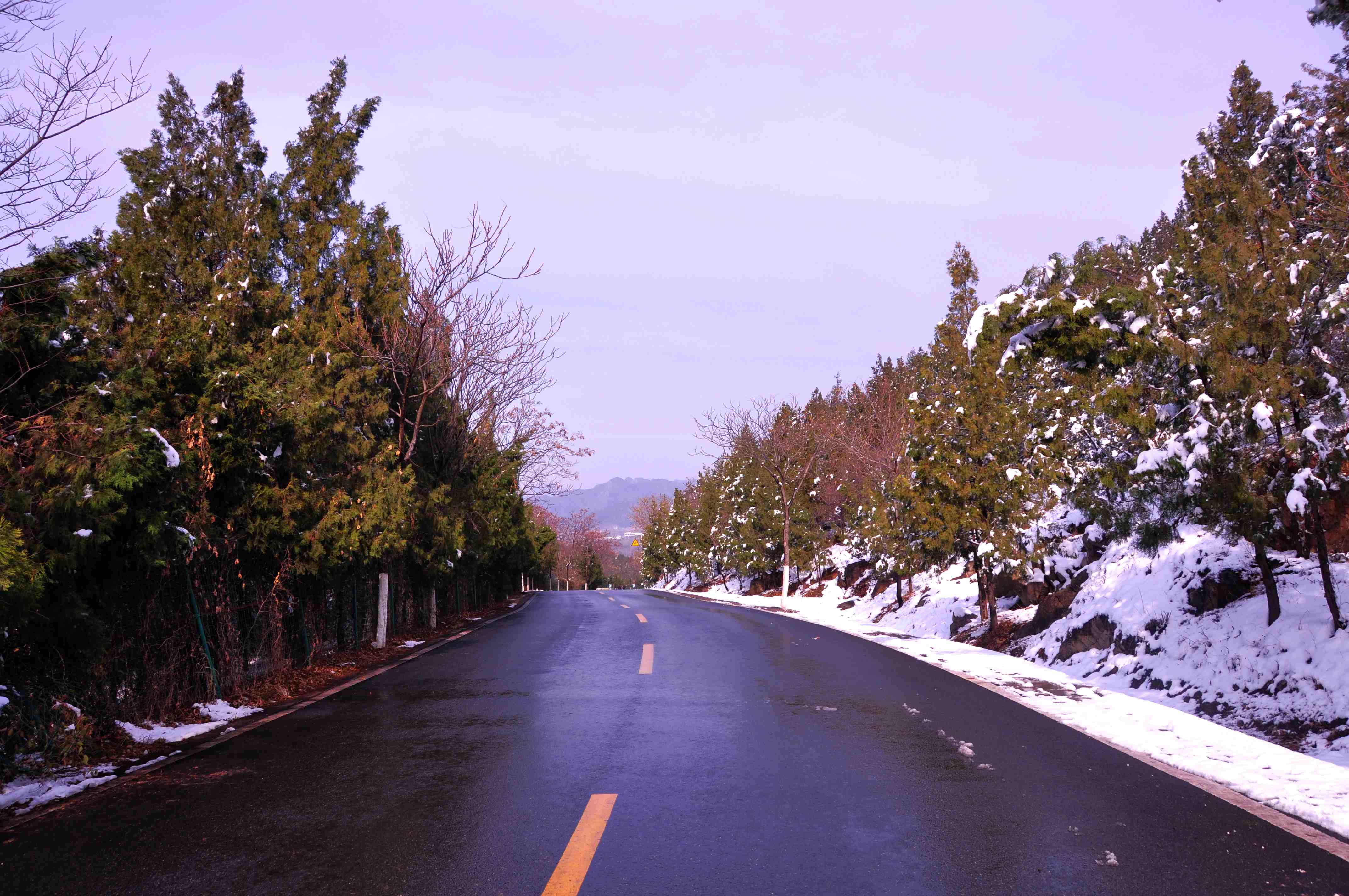 沿途折返岔路口 直奔水库路,路上美景无数就是几乎没人,安静滴有些